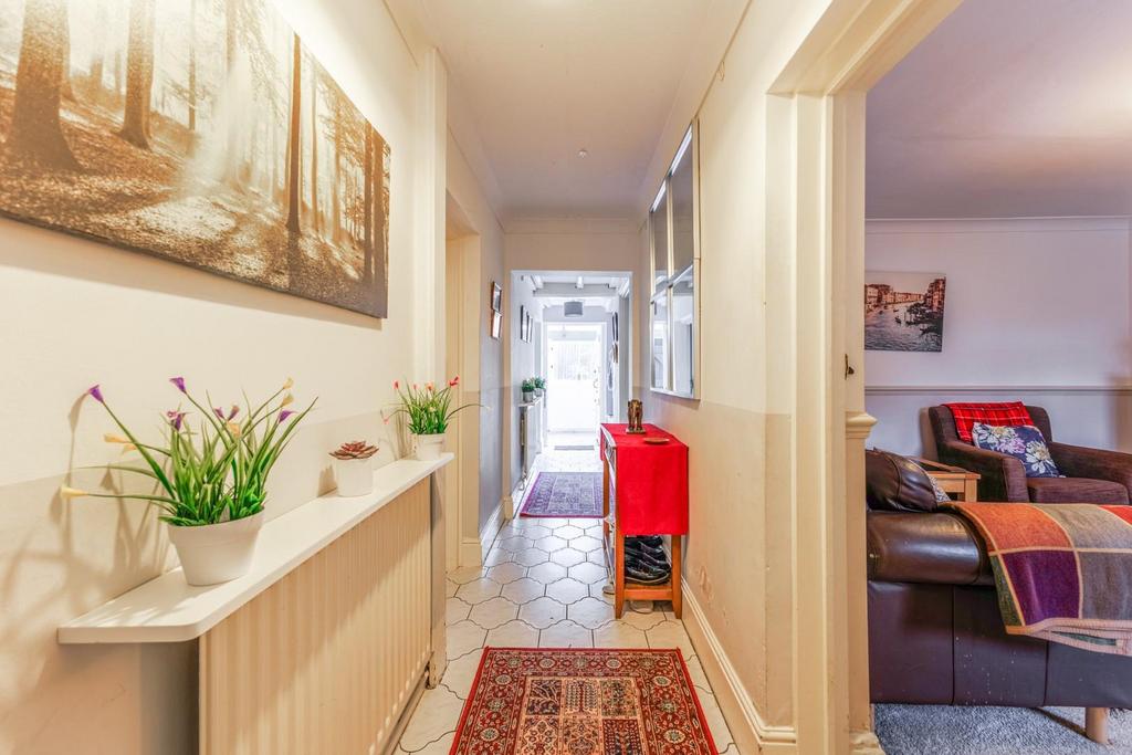 6 R1 A2860-HDR.jpg