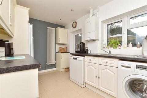 2 bedroom end of terrace house for sale, Beechen Lane, Lower Kingswood, Tadworth, Surrey