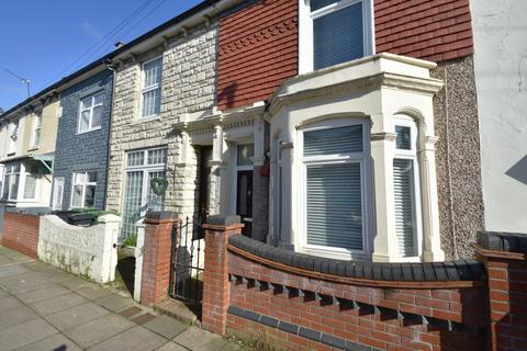 4 bedroom terraced house to rent, Shearer Road, Hampshire PO1