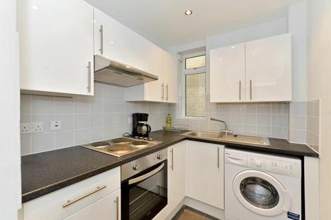 2 bedroom apartment to rent, Warren Court, Euston Road