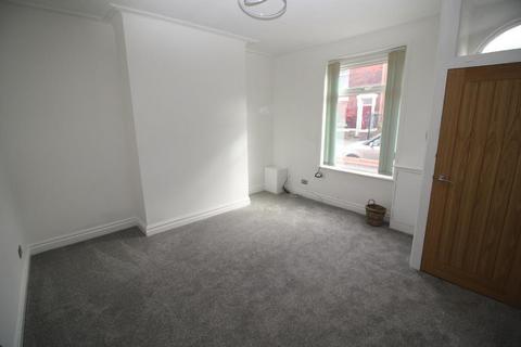 3 bedroom end of terrace house for sale, Hawke Street, Stalybridge, Cheshire, SK15 2PQ