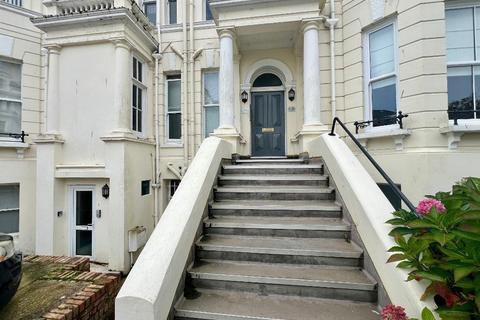 2 bedroom flat for sale, Aston Court, Trinity Gardens, Folkestone, Kent, CT20 2RP