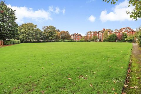 2 bedroom flat for sale, Aston Court, Trinity Gardens, Folkestone, Kent, CT20 2RP