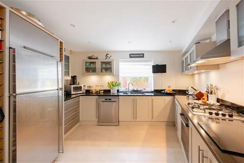 4 bedroom house for sale, Belsize Mews, Belsize Village, Belsize Park