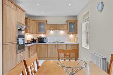 4 bedroom terraced house for sale, Scalebor Square, Burley in Wharfedale, Ilkley, West Yorkshire, LS29