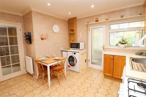 3 bedroom semi-detached house for sale, Fairmile, Fleet GU52