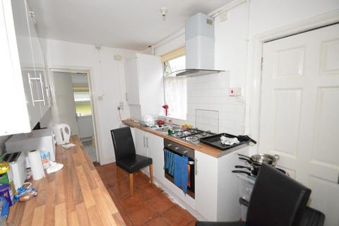 3 bedroom house to rent, Warwards Lane, Birmingham B29