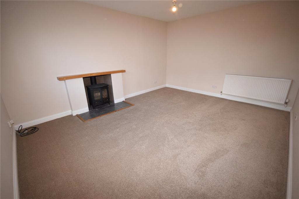 8 Fairnington Farm Cottages, Kelso... 3 bed terraced house to rent £