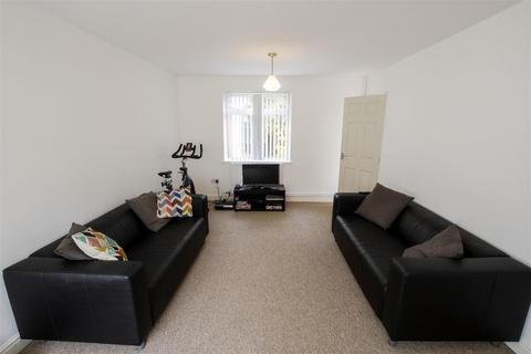Leahurst Crescent, Birmingham B17