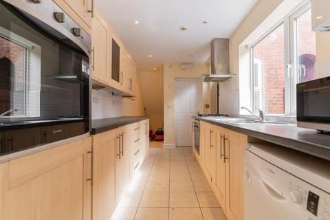 7 bedroom house to rent, Heeley Road, Birmingham B29