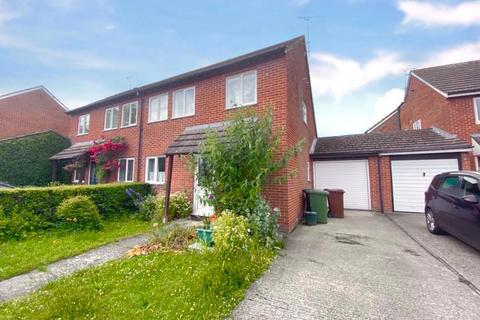 4 bedroom semi-detached house to rent, Sovereign Close, Oxfordshire OX11