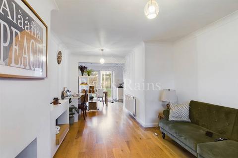 3 Beult Road, Dartford, DA1 4PH