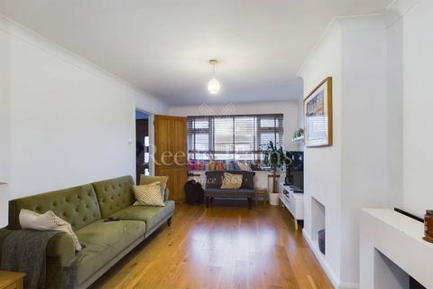 3 Beult Road, Dartford, DA1 4PH