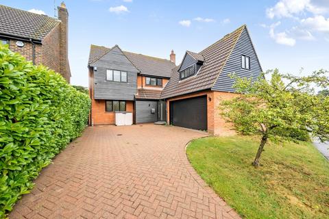 4 bedroom detached house to rent, High Meadow, Essex CM6