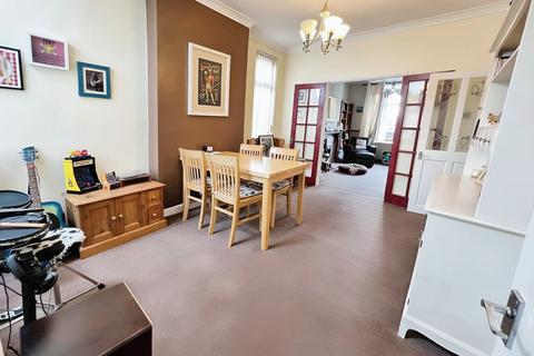 3 bedroom end of terrace house for sale, Barthomley Road, Staffordshire ST1