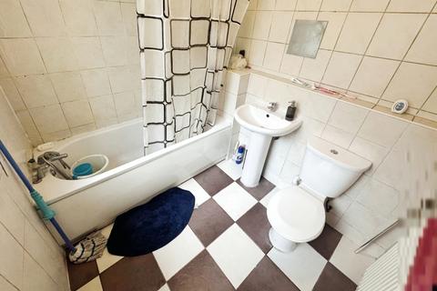 74 Kimberley Road, Stoke-on-trent, ST1 4BZ