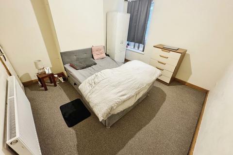 74 Kimberley Road, Stoke-on-trent, ST1 4BZ
