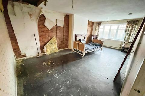 3 bedroom bungalow for sale, Meigh Road, Stoke-on-Trent ST2