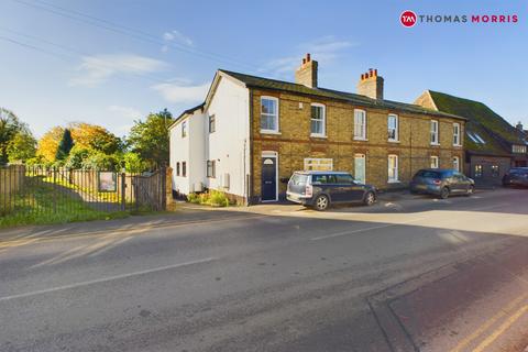 4 bedroom end of terrace house for sale, High Street, Huntingdon PE28