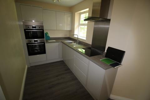 2 bedroom maisonette to rent, Basingfield Close, Basingstoke RG24