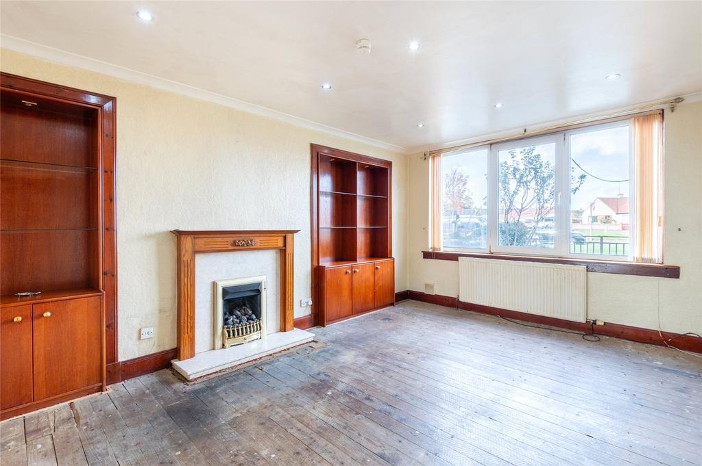 Kirkland Drive, Leven KY8 3 bed flat for sale £60,000