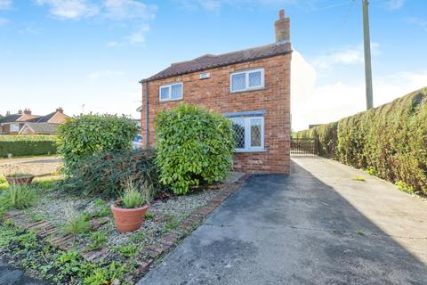 2 bedroom detached house for sale, Station Road, Lincoln LN3