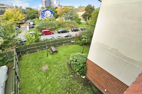 38 Sterling Gardens, London, SE14 6DZ