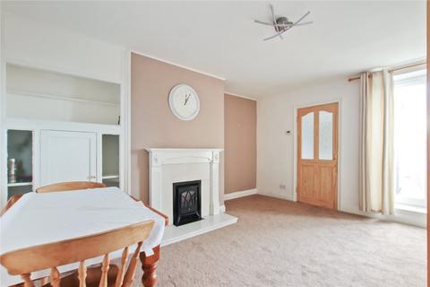 2 bedroom flat to rent, Barr House Avenue, Durham DH8