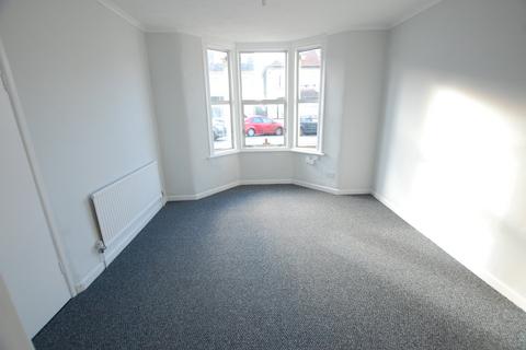 3 bedroom terraced house to rent, New Queen Street, Bristol BS15