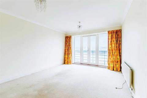 2 bedroom flat for sale, Hamilton Court, Rochester ME1