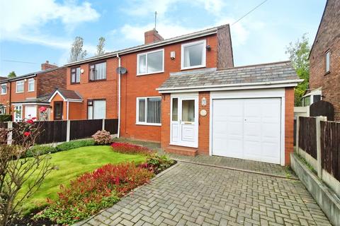 3 bedroom semi-detached house for sale, Algernon Road, Manchester M28