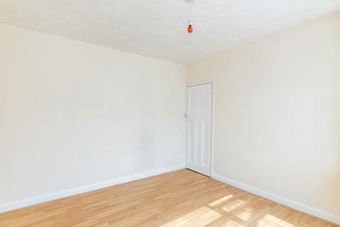 3 bedroom property to rent, Overton Road, Bexley, SE2