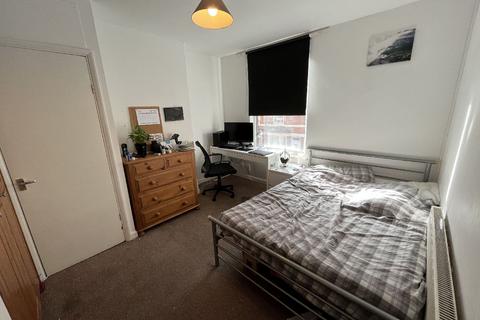 3 bedroom house to rent, Nottingham NG7