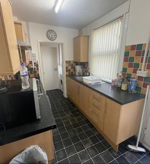 4 bedroom house share to rent, Birmingham B29