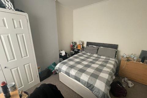 4 bedroom house share to rent, Birmingham B29