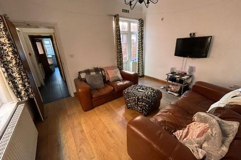 5 bedroom house share to rent, Birmingham B29