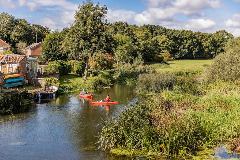 Enjoy walks and family time along the River Stour