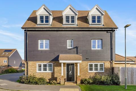 4 bedroom house for sale, Hillmead, Horley RH6