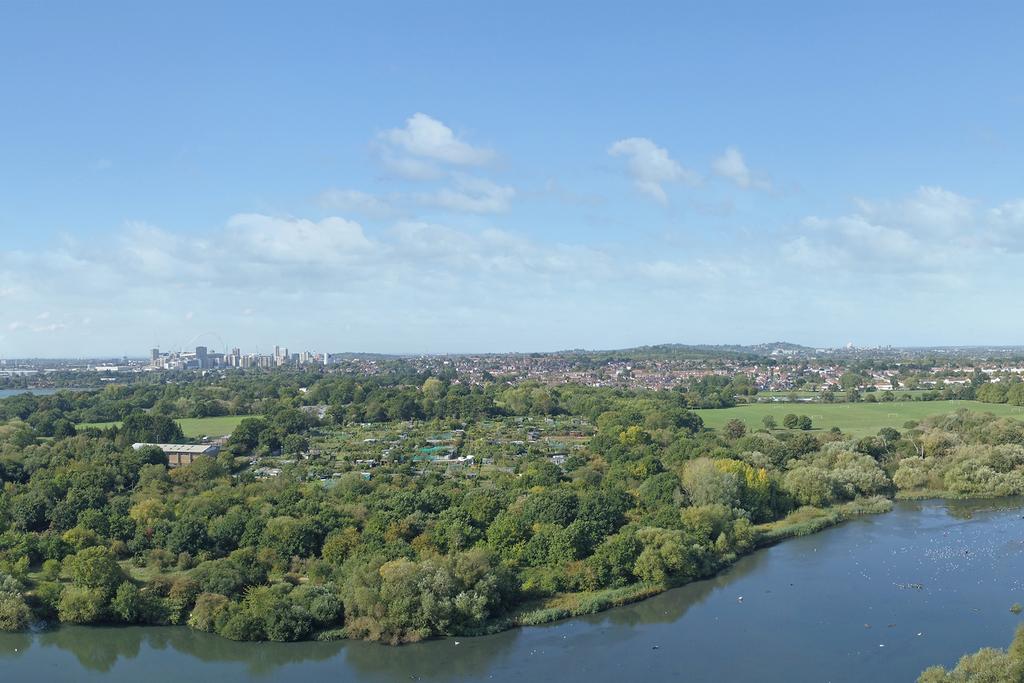 Welsh harp reservoir