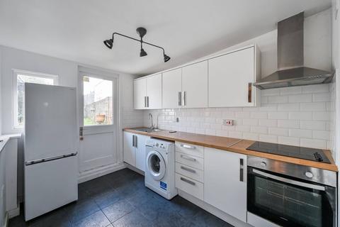 1 bedroom flat to rent, Amersham Road, New Cross, London, SE14