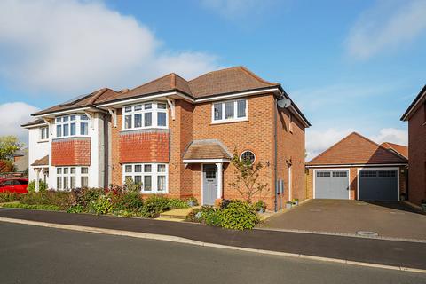 3 bedroom detached house for sale, Choules Close, Pershore, Worcestershire