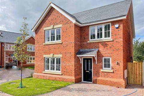 4 bedroom detached house to rent, Undercastle Close, Ruyton XI Towns, Shrewsbury