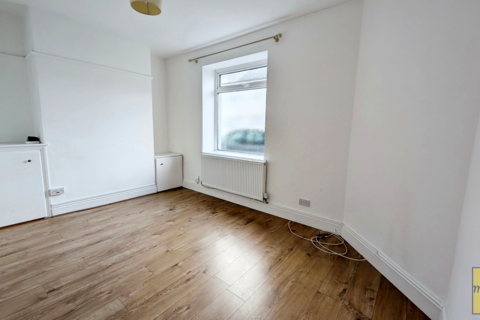 3 bedroom end of terrace house for sale, Glamorgan Street, Cardiff