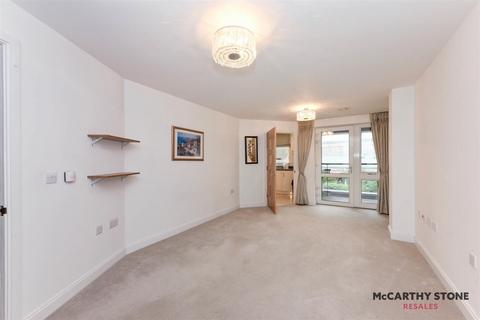 1 bedroom apartment for sale, Isabella House, Hale Road, Gascoyne Way, Hertford, Hertfordshire, SG13 8EN