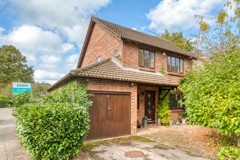 4 bedroom detached house for sale, Chivers Drive, Wokingham RG40