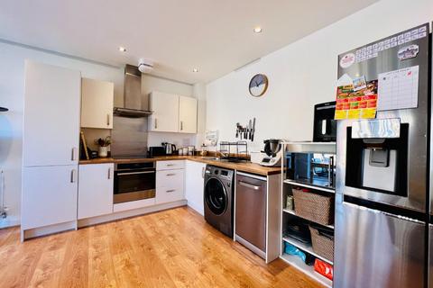 2 bedroom apartment for sale, John Amoore Lane, Repton Park