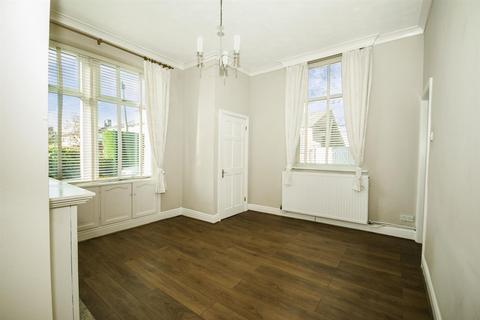 2 bedroom house for sale, Cemetery Road, Ramsbottom, Bury