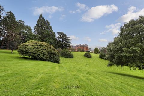 2 bedroom flat for sale, Hastings Road, Hawkhurst