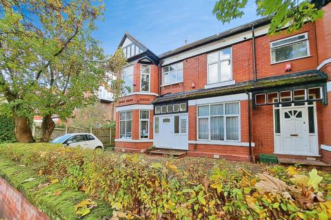 2 bedroom flat for sale, Moorfield Road, West Didsbury, Manchester, M20