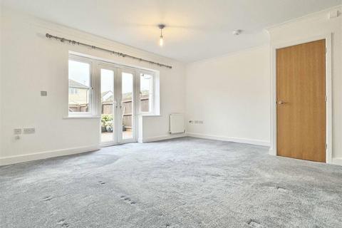 25 Foundry Way, Rayne, Braintree, CM77 6AE